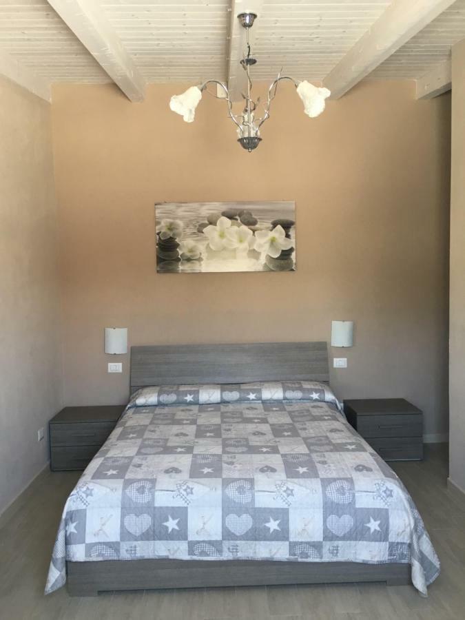דירות סירקוזה Casa Alice מראה חיצוני תמונה